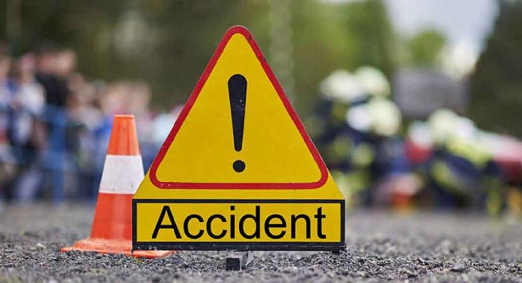 എറണാകുളത്ത് സ്വകാര്യ ബസിടിച്ച് വിദ്യാര്‍ത്ഥിക്ക് ദാരുണാന്ത്യം