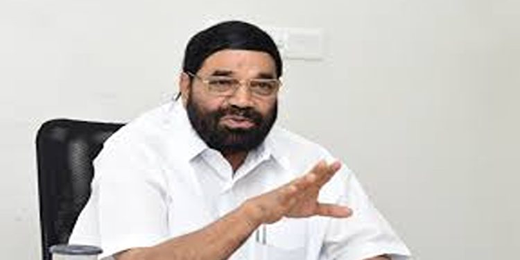 ഒരപകടമുണ്ടായാൽ ആ വകുപ്പിലെ മന്ത്രി രാജി വെക്കണം എന്നാണോ ; ചോദ്യവുമായി മന്ത്രി വി.എൻ വാസവൻ