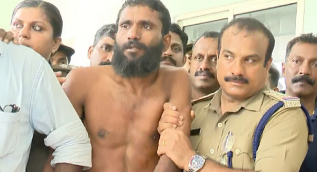 ഗോവിന്ദച്ചാമി ജയിൽ ചാടിയ സംഭവത്തിൽ നാല് ഉദ്യോഗസ്ഥരെ സസ്‌പെൻഡ് ചെയ്തു