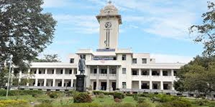 കേരള സർവകലാശാലയിലെ പ്രതിസന്ധി പരിഹാരത്തിലേക്ക്